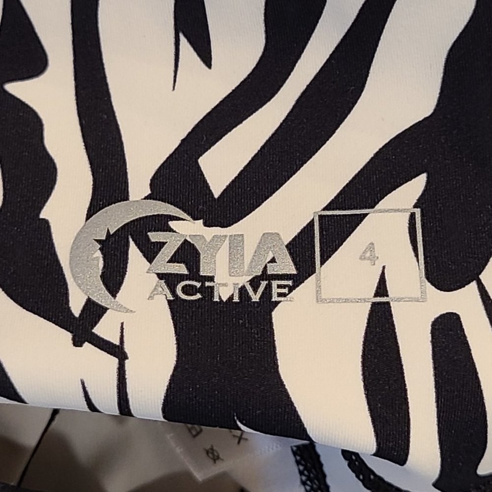 ZYIA Leggings Womens 4 Safari Zebra Animal Print White Black High Rise - Picture 9 of 11